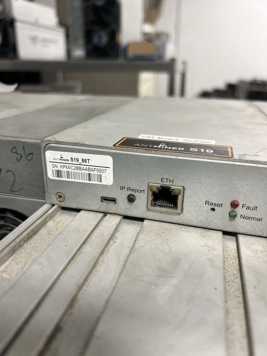 Асик майнер S19 PRO