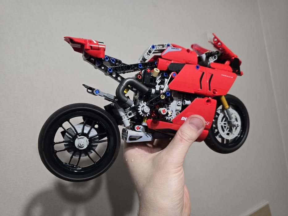 LEGO Technic Ducati оригинал