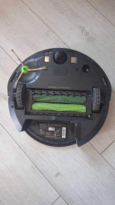 IROBOT Roomba i3