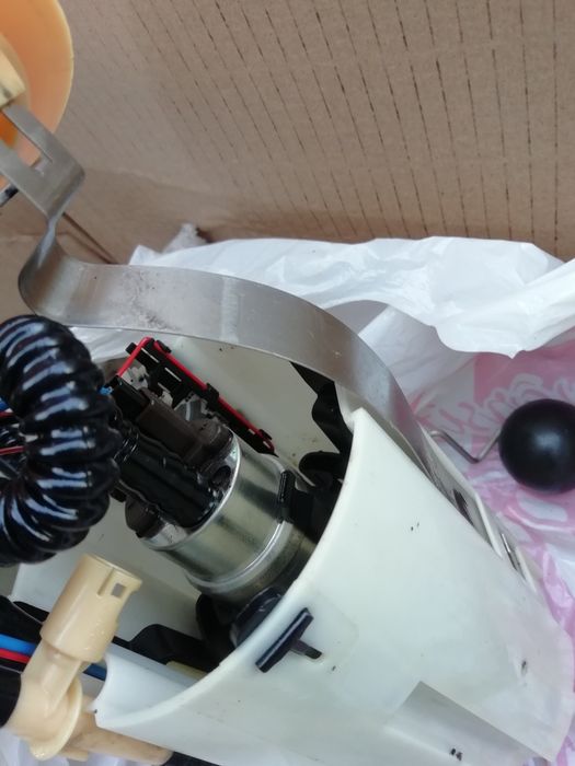 Pompa motorina din rezervor Volvo s60 d5