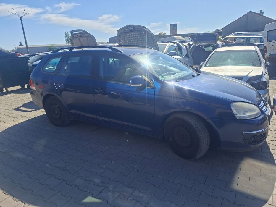 Far dreapta Volkswagen VW Golf 2008 1.9 TDI MT (105 hp)