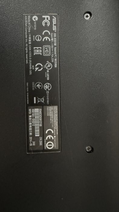 Noutbook Asus sotiladi