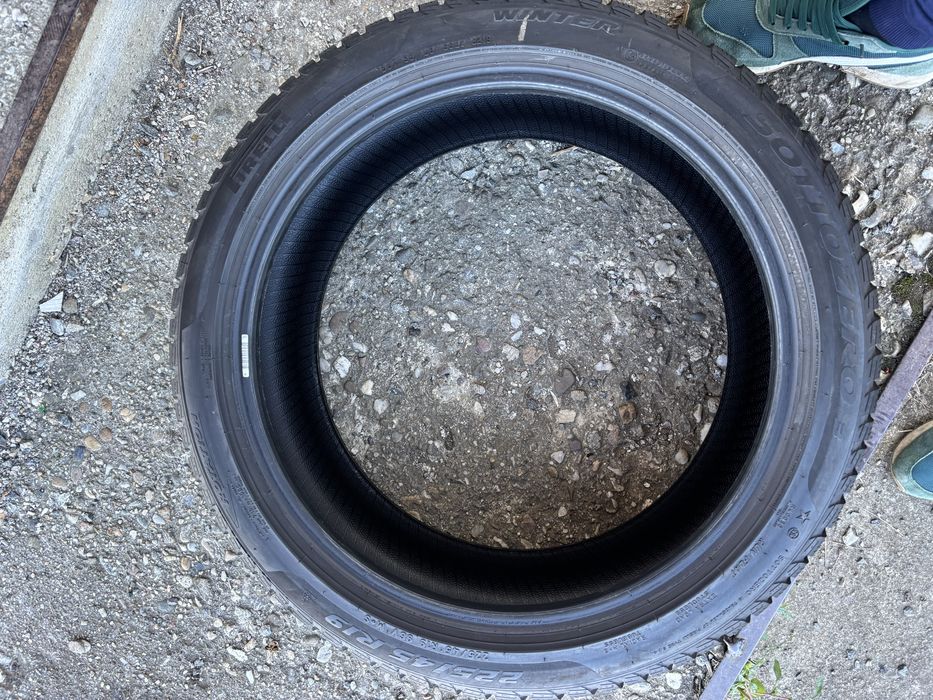 Vand Anvelope 225/45/19 Pirelli M+S