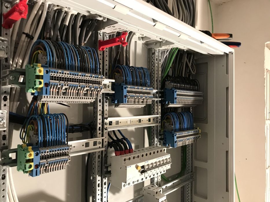 Electrician Ploiesti autorizat ANRE instalatii electrice automatizari prahova avarii
