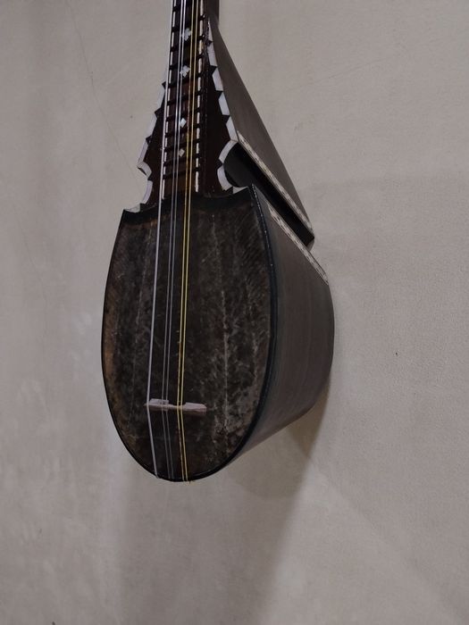 Afgʻon rubob sotiladi