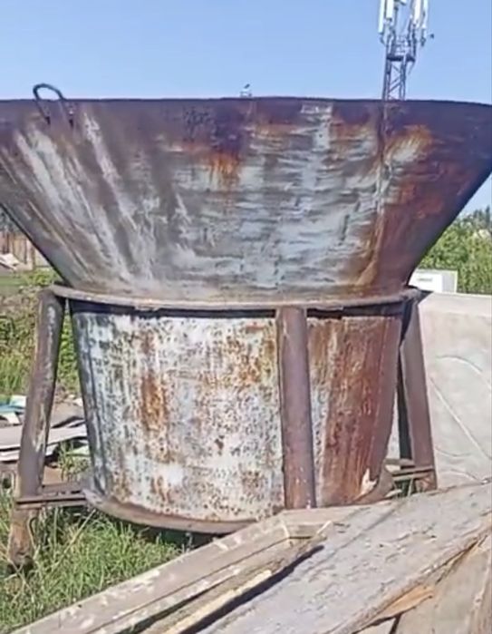Продам емкость под металл