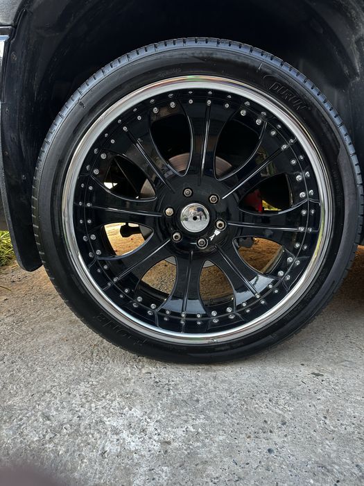 305.35R24 продам диски с резиной