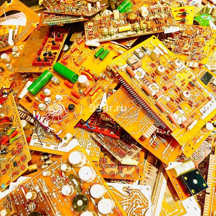 Пункт приёма радиодетали и платы