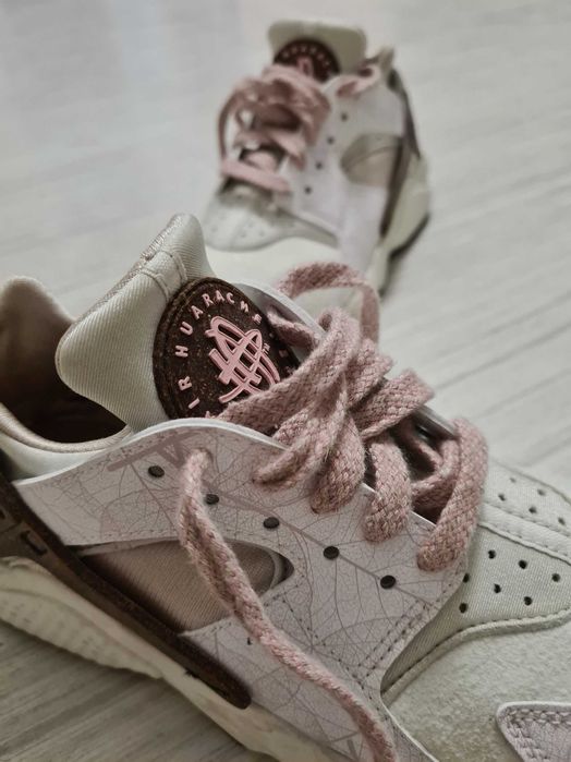 Nike Huarache, marimea 38, purtati o data