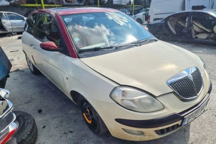 plansa ceasuri de bord carenaj stanga dreapta fata spate macara geam planetara debitmetru aer vas expansiune lichid parbriz timonerie  Lancia Ypsilon 843, an 2005, motor 1.4 benzina 96cp cod 843a1000,  dezmembrez