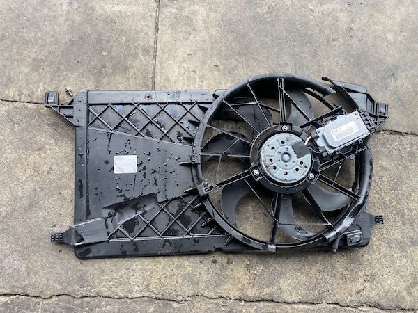 Ventilator VOLVO S40 V50 C30 C70 2004-2012 3135103 743