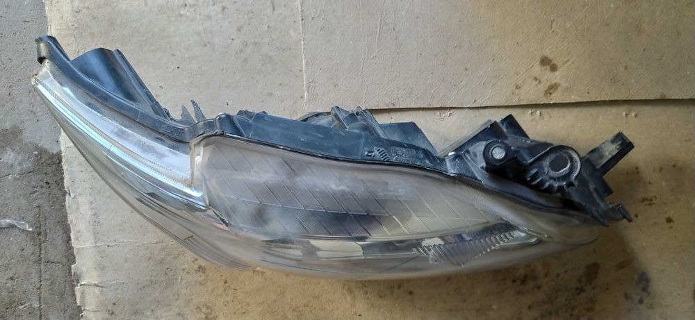 Блок Фара Toyota Corolla б/у