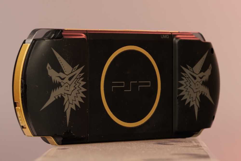 Sony PSP 3000 Monster Hunter 3 Special Edition (+прошивка, игры)