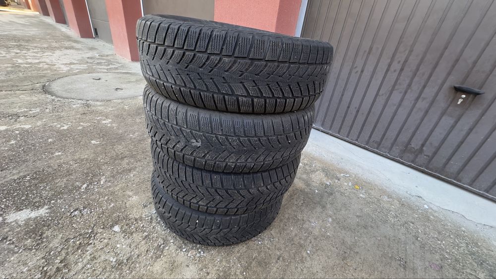 Зимни гуми Goodyear ultra grip suv 225/65/17