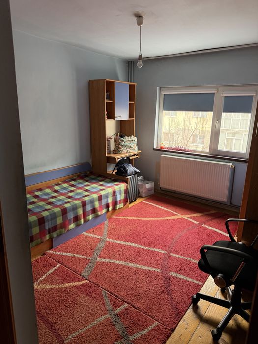 Apartament 3 camere zona pietei