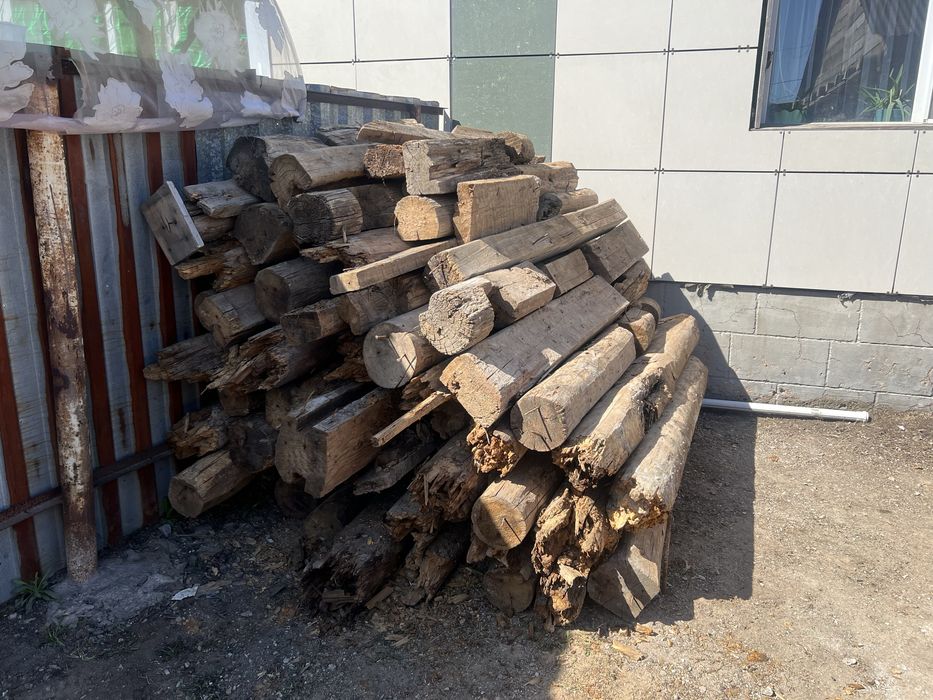 Бревна на дрова, самовывоз бесплатно