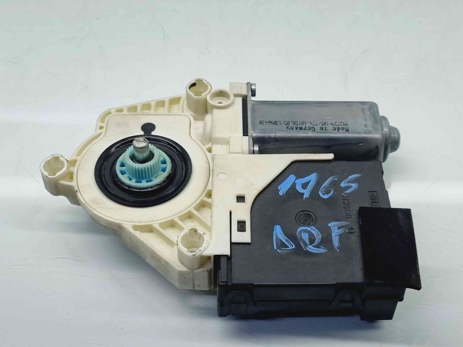 Motoras geam dreapta fata Volkswagen Passat B6 Variant (3C5) [Fabr 200