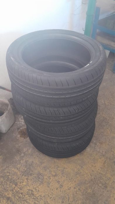 Продаю шины на 17