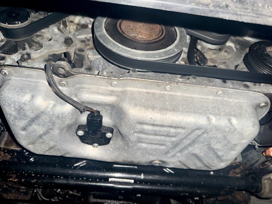 Dezmembrez Audi A8 an 2011 motor 3.0 V6 masina arata ca noua volan drp