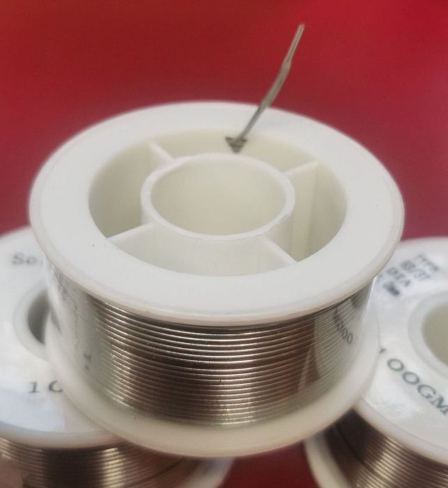 Качествен тинол за запояване 1 мм. Тинола е а съотношение 63/37