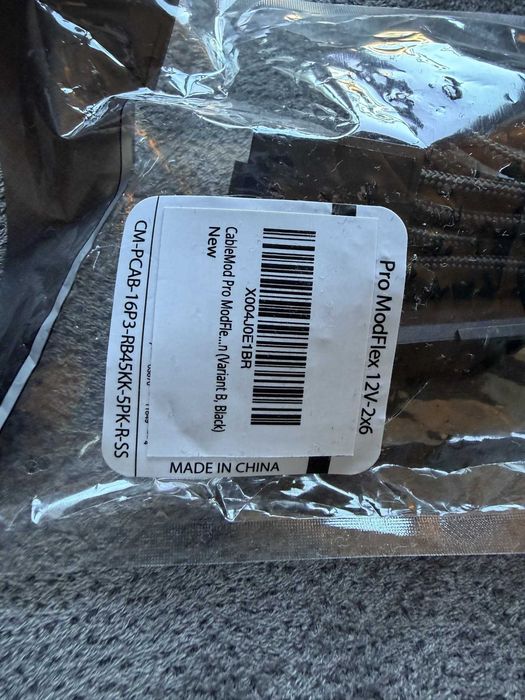 CableMod Pro ModFlex Sleeved 12V-2x6 12VHPWR 90° StealthSense VariantB