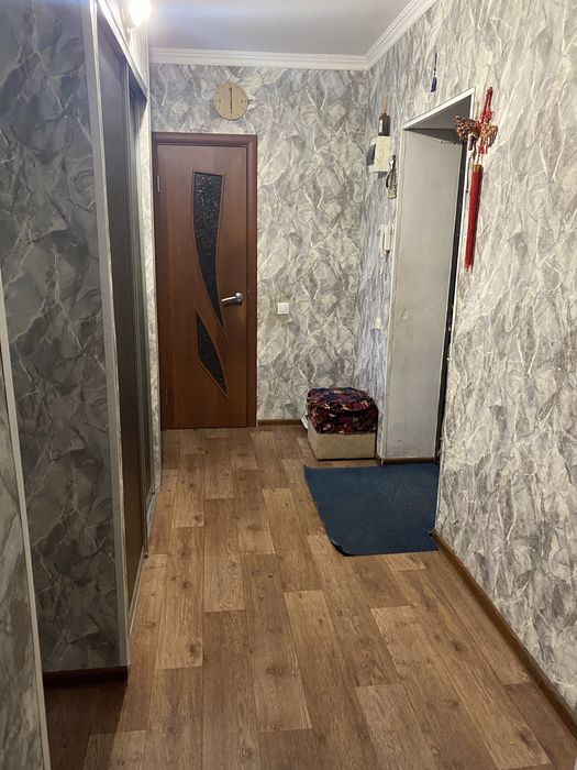 Продам квартиру 3-х комнатную