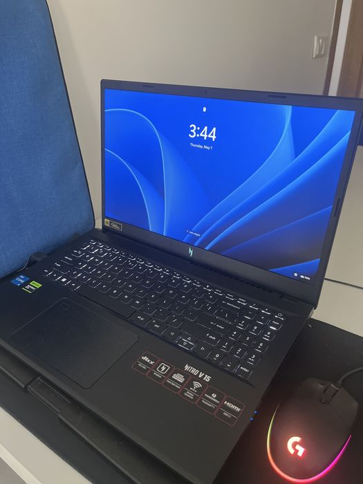 Acer Nitro V15 ANV15 15’6 RTX 4050 165Hz