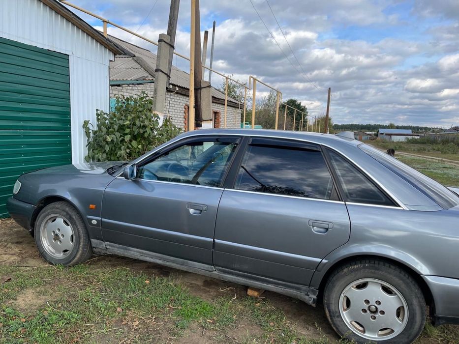 Audi A6 C4 объем 2.6