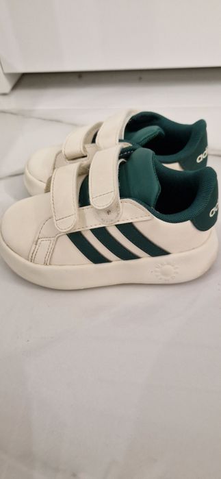 Adidasi Adidas copii