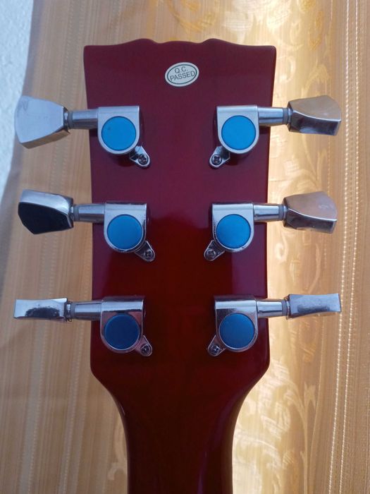 Електрическа китара - HB DC 580 CH