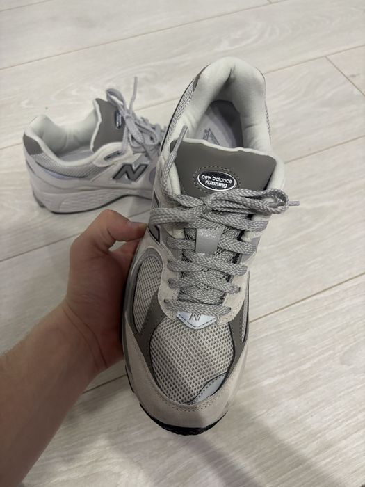 New belance 2002r