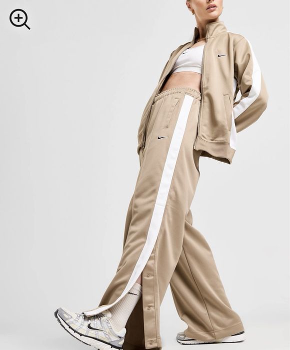 Спортивный костюм Nike