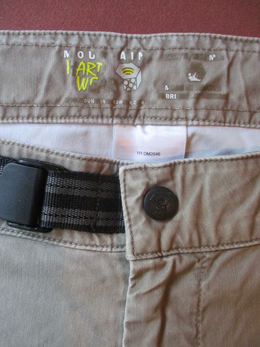 Pantaloni scurți Mountain Hardwear, Kurtis, khaki, XL/38′′, purtați