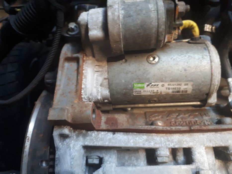 Vand piese corsa d 1.3 cdti