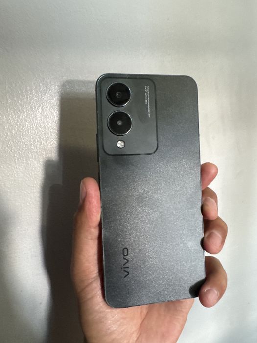 Vivo Y17s 128 gb продам