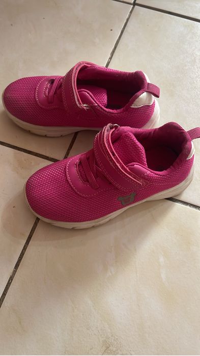 Кроссовки для девочки