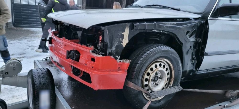 Dezmembrez e30 cabrio