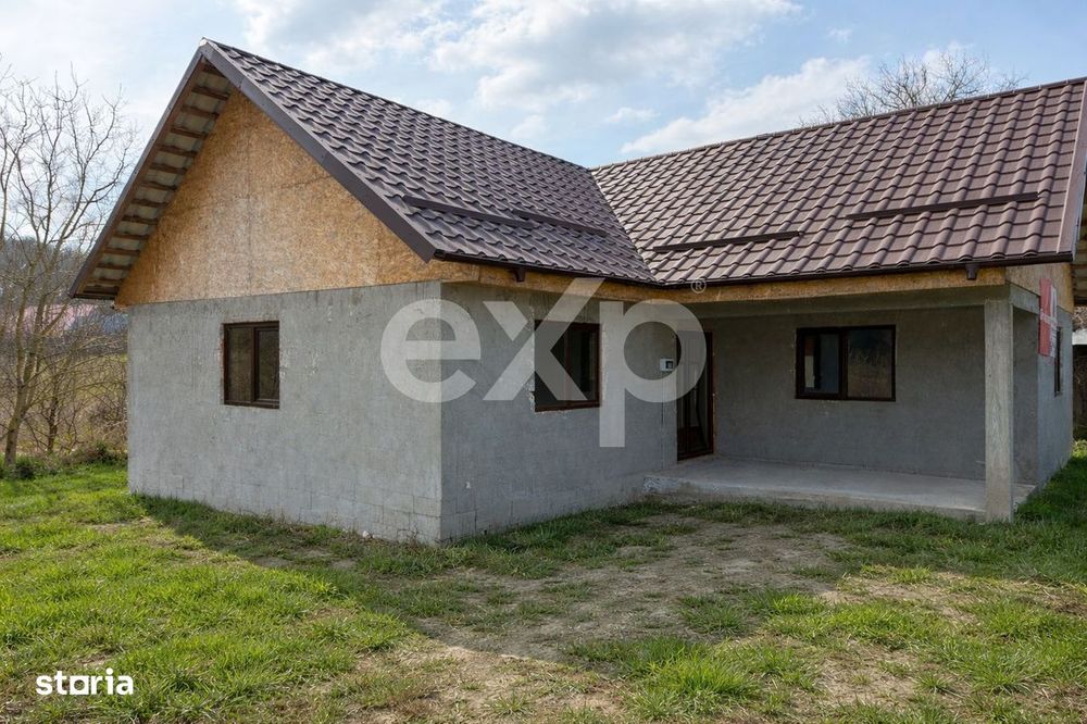 Casa / Vila cu 3 camere de vanzare, Buhoci, jud Bacau