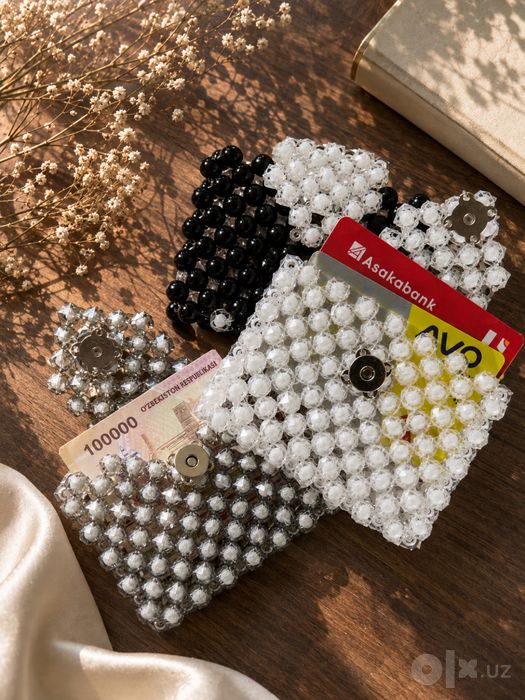 Cardholder из бусин