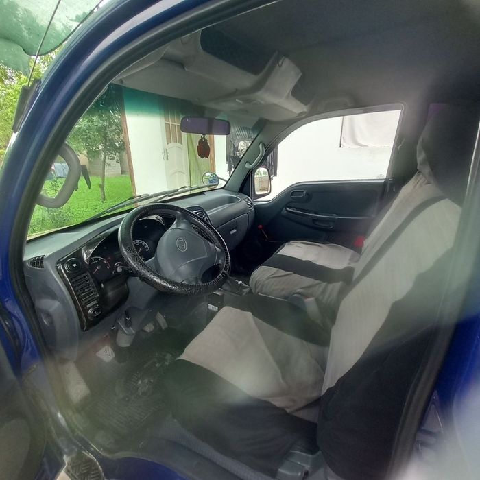 Kia bongo 2010 yil