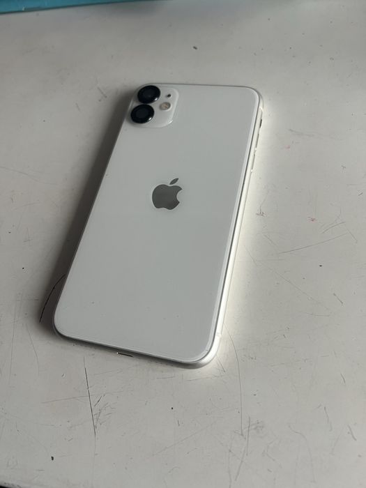 Айфон 11 хорошая состеяние