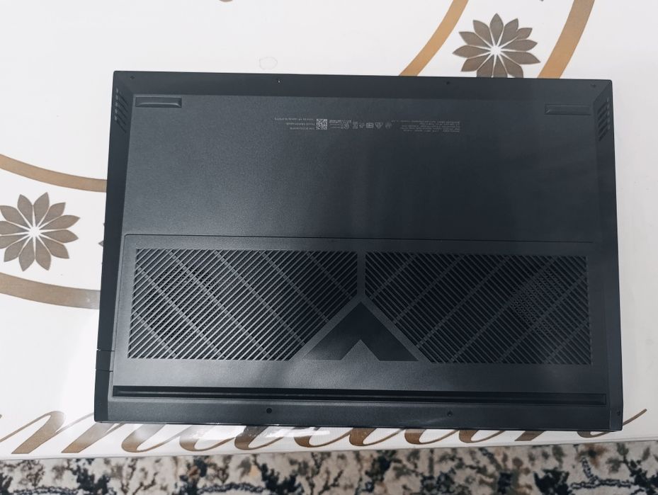 HP Victus 16 на запчасти