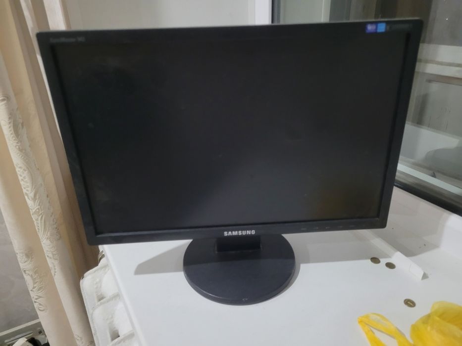 Продам монитор для компьютера
