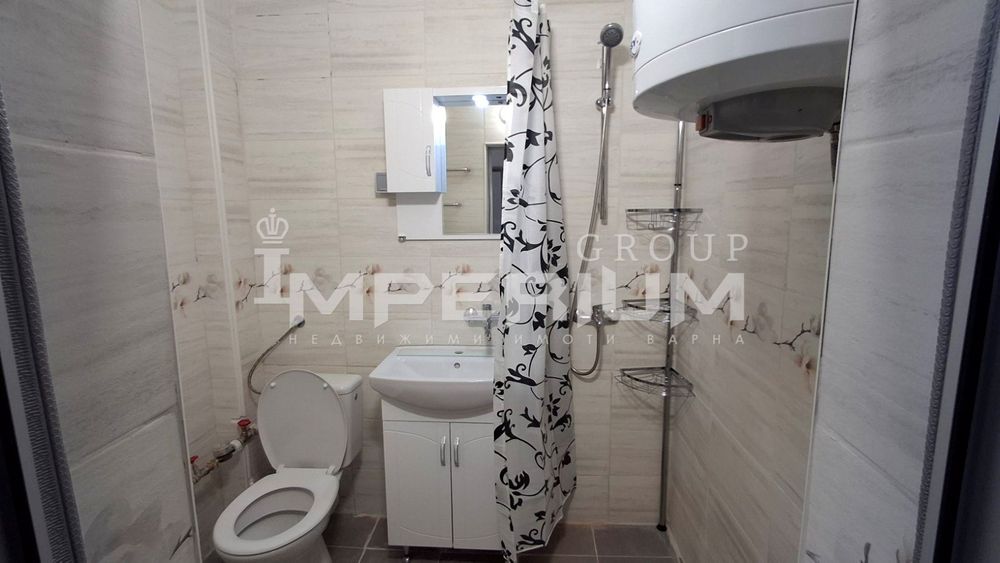 Дава се под наем Тристаен апартамент в Варна, Център - 80 кв.м за 969 € - Снимка #11