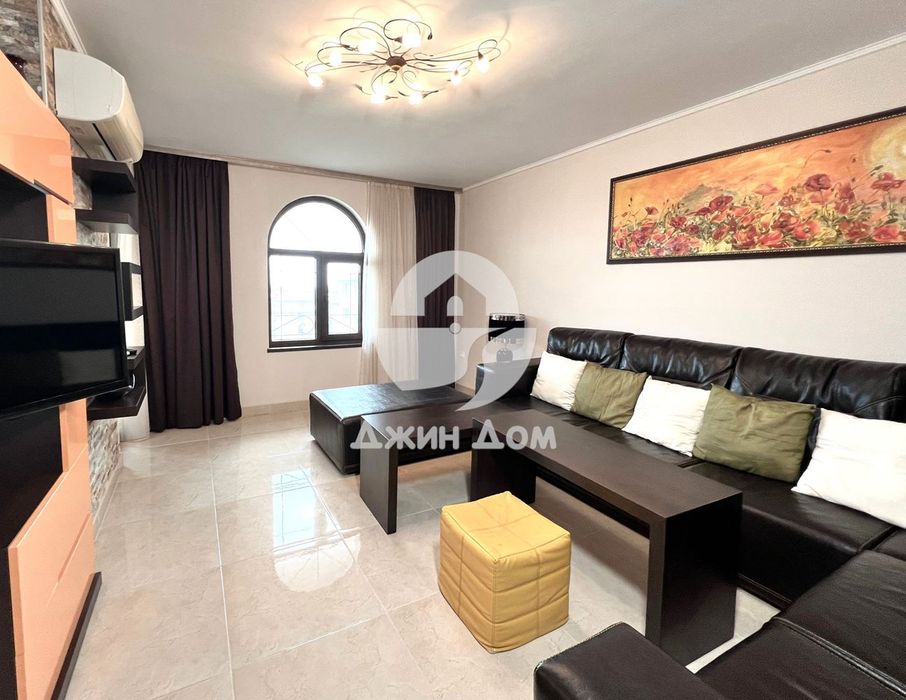 Стилен тристаен апартамент в к-с „Посейдон“, гр. Несебър