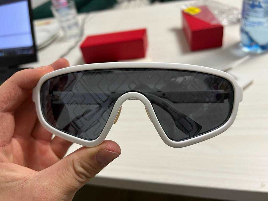Ochelari de soare FENDI