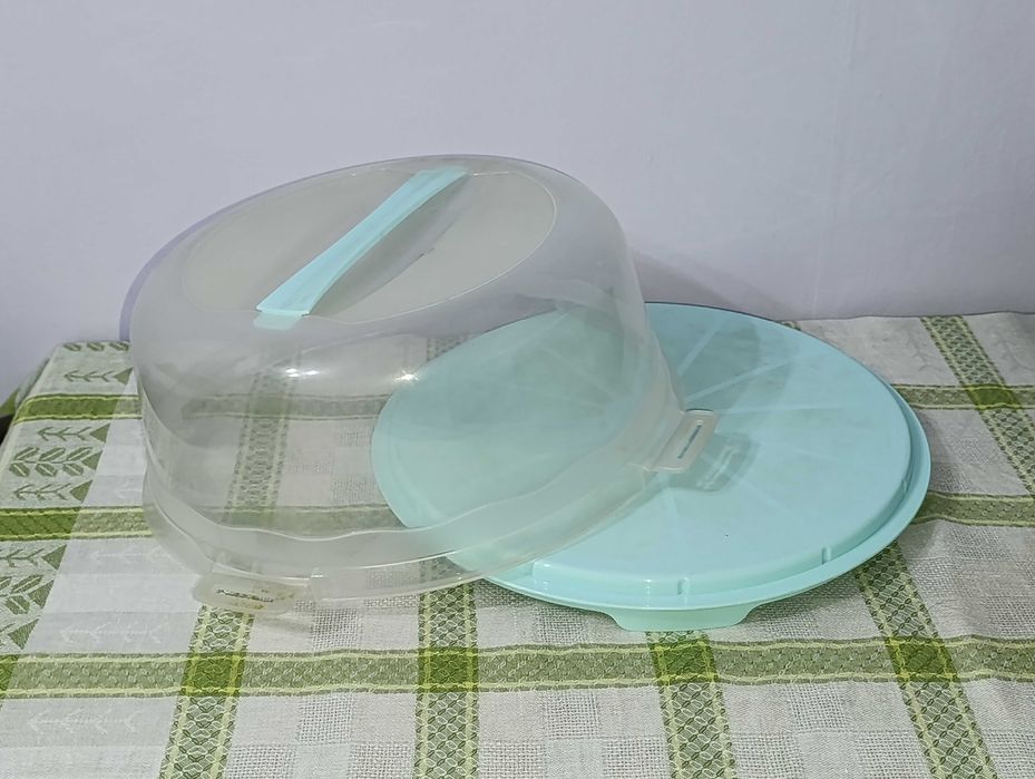 Тортница большая, б.у.