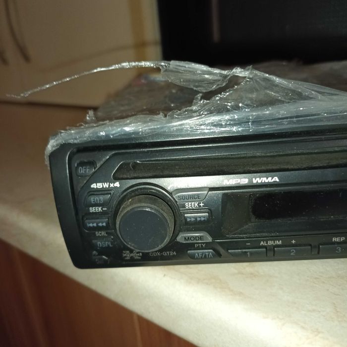 радио касеофон за кола sony .нов.