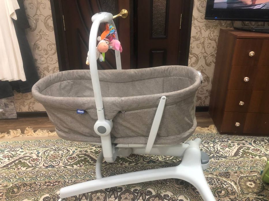 Люлька-стульчик фирма Chicco