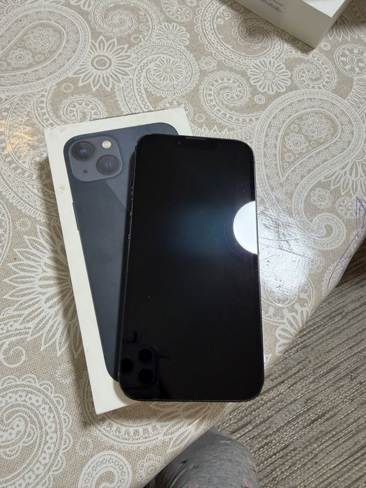 Продам iphone 13, 128 gb